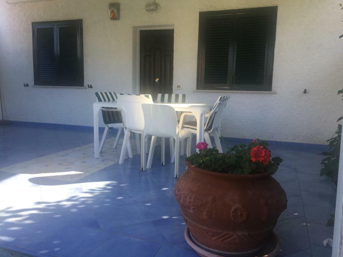 Villa Azzurra 博尔戈蒙特内罗 外观 照片
